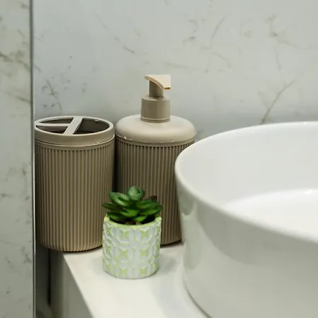 아파트 Velvet By Dove 티라나